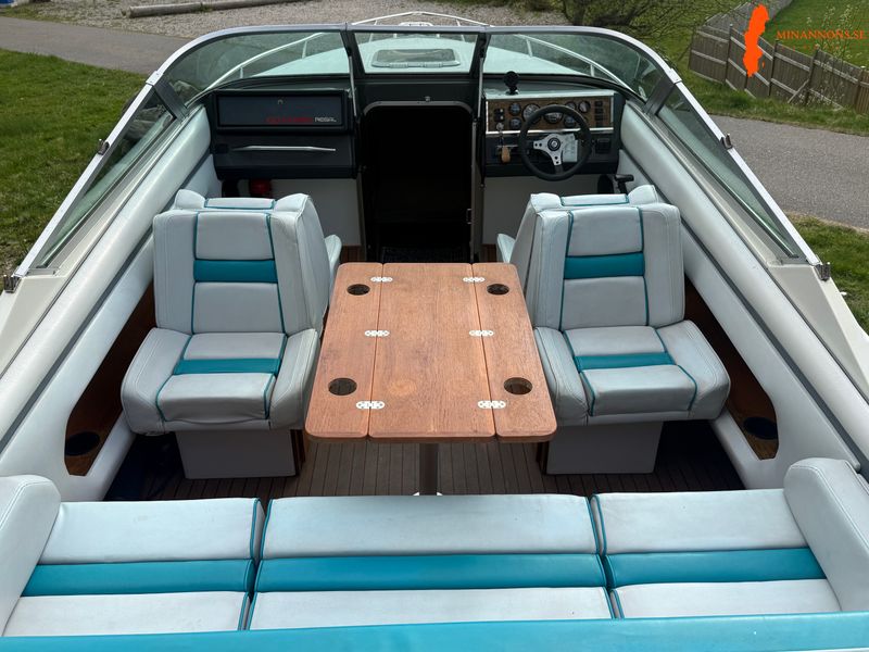 regal-valanti-220-xl-v8-klassisk-sportbat-med-harligt-v8