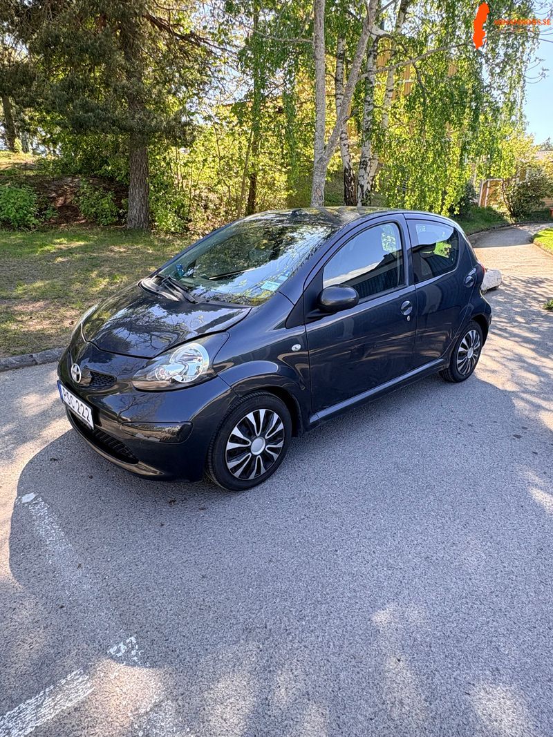 toyota-toyota-aygo-10-12v