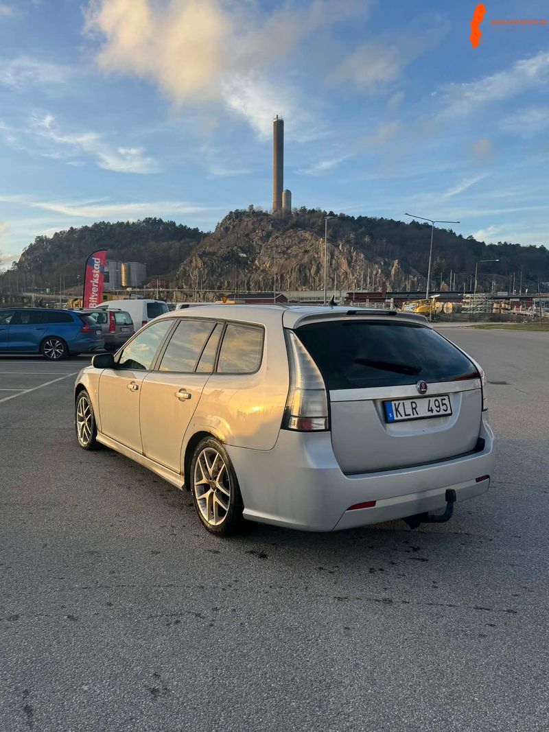 saab-9-3-vector-20t-biopower-175hk-nybesiktigad-dragkrok-sommar-vinterhjul