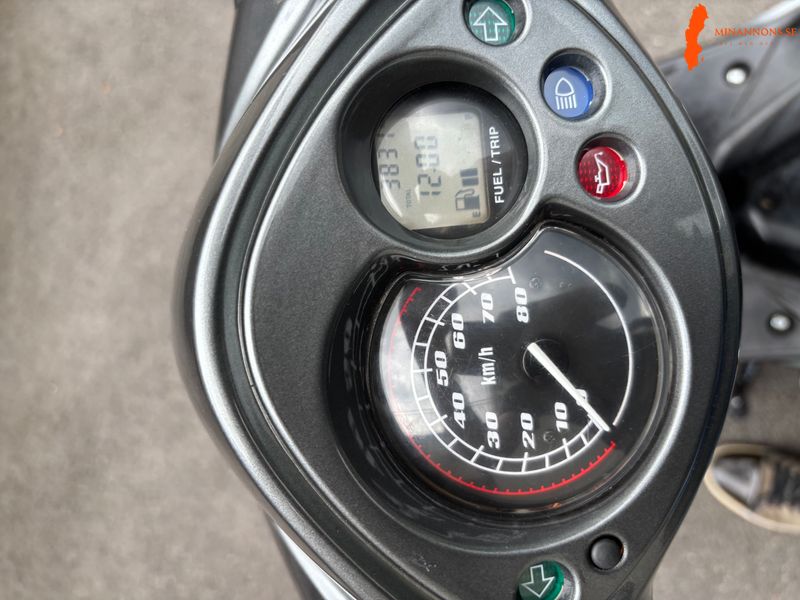 yamaha-jog-r-2005