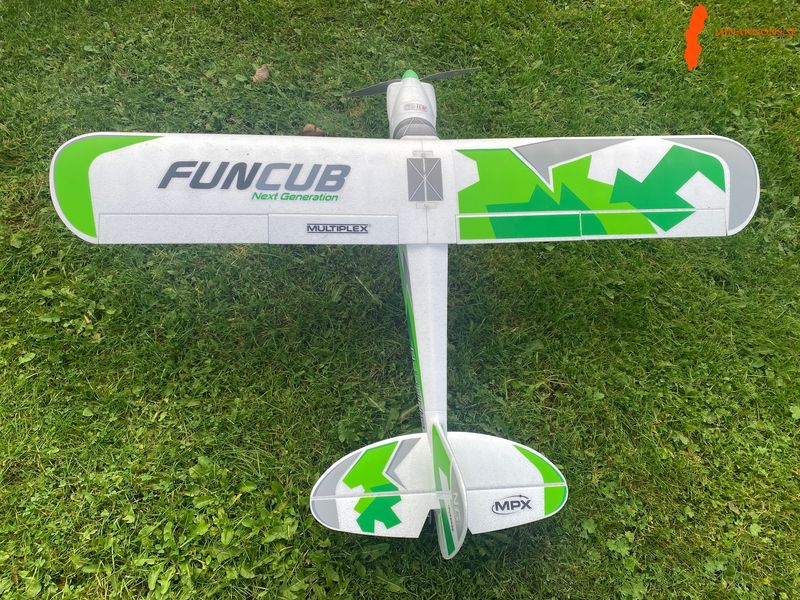 multiplex-flygplan