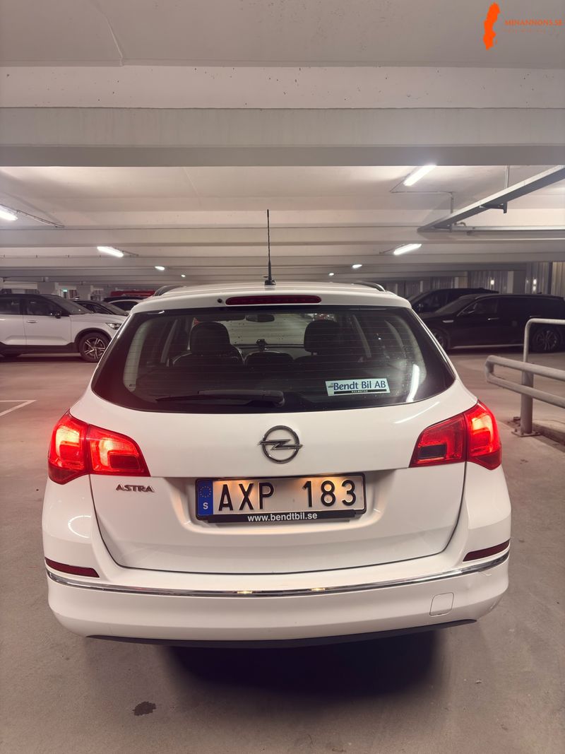 opel-astra-sports-tourer-16-16v-fwd