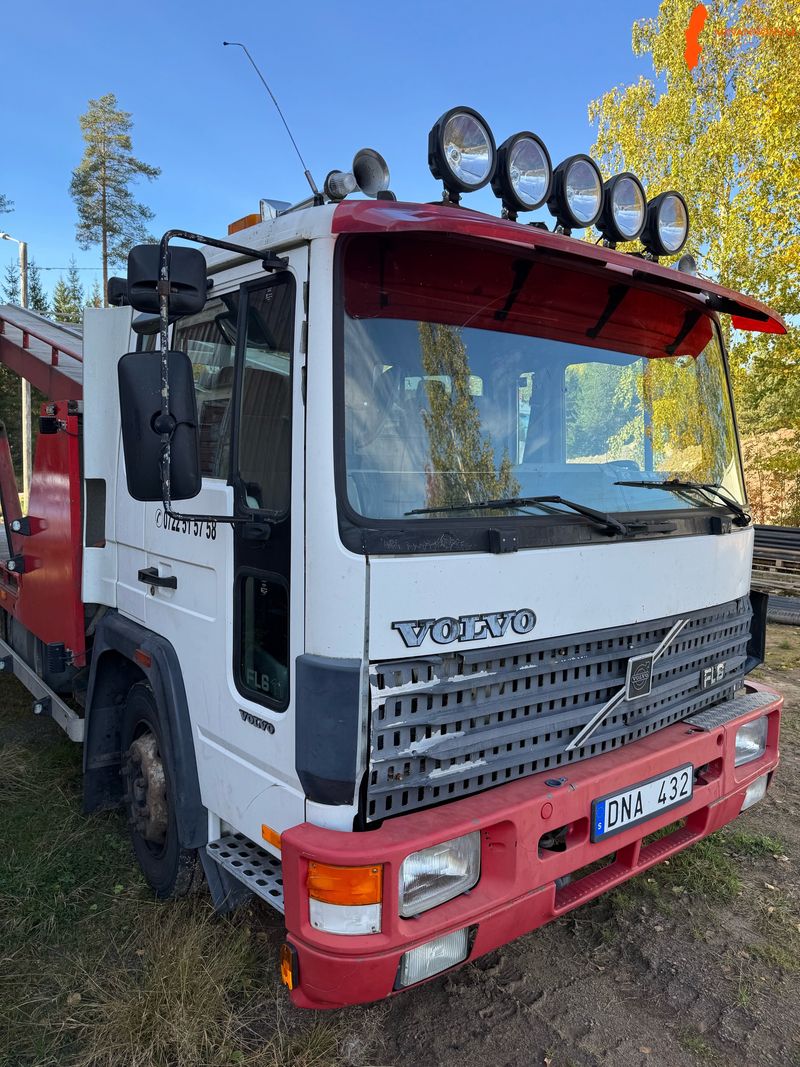 volvo-fl6-veteranbil-biltransporter