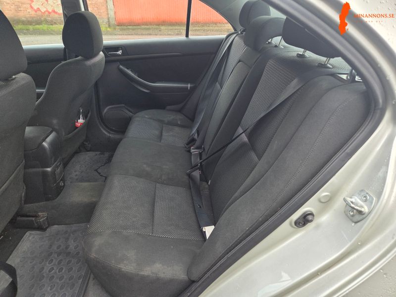 toyota-toyota-avensis-20-d-4d