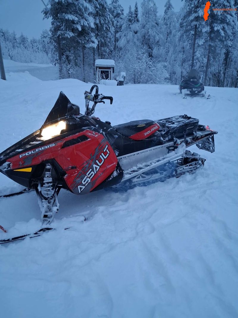 polaris-rmk-800-assault-14