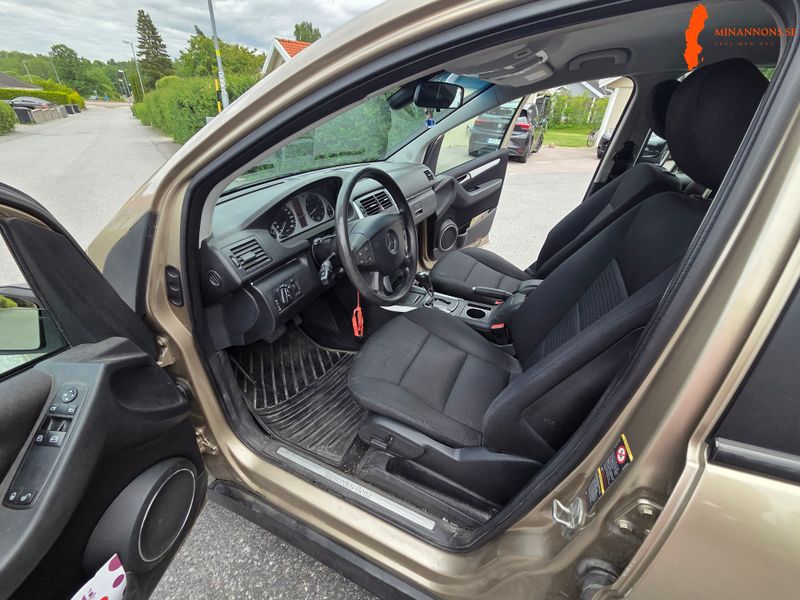 mercedes-benz-mercedes-benz-b-200-200-cst-fwd
