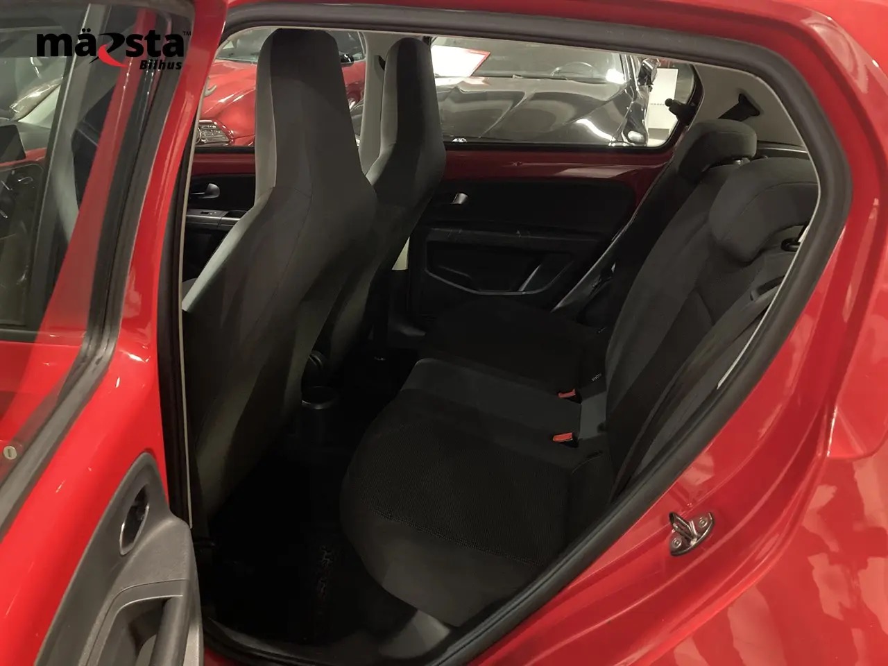 volkswagen-up-5-dorrar-10-mpi