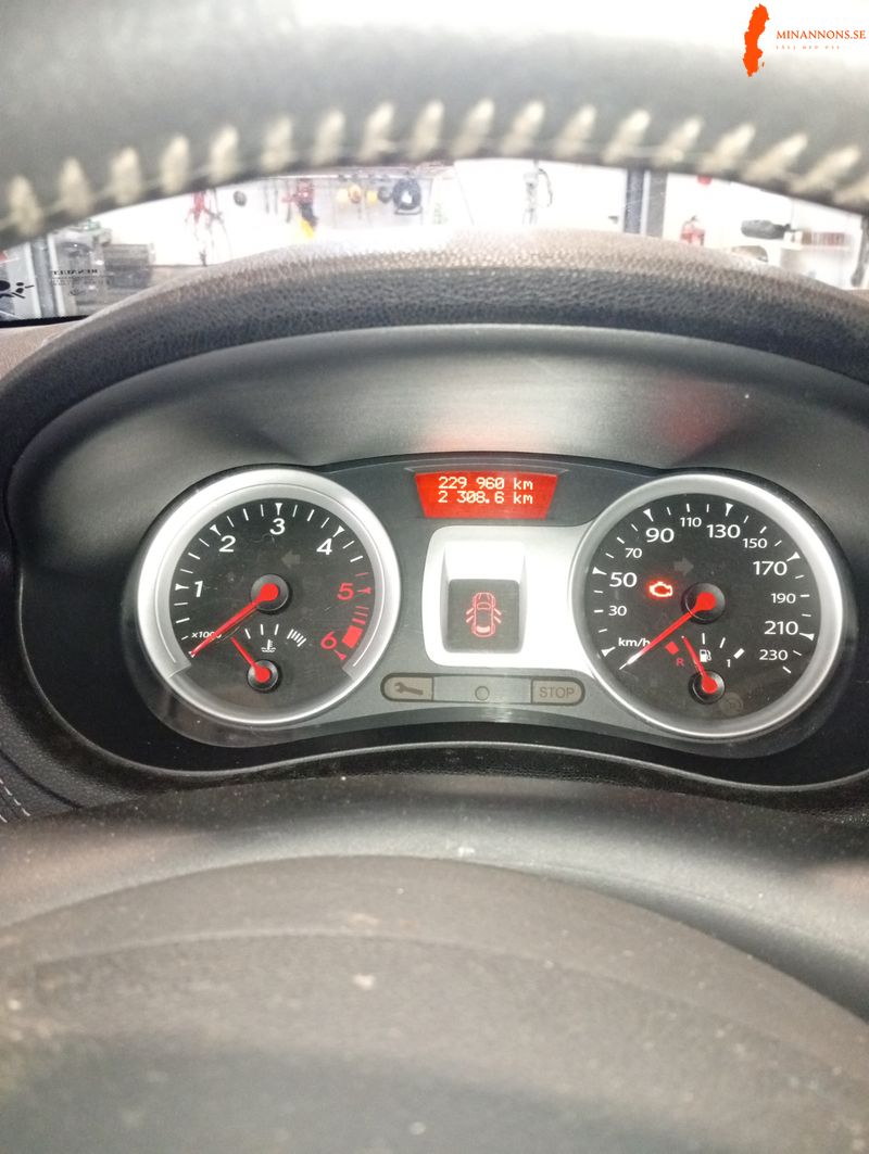 renault-clio-iii-15-dci