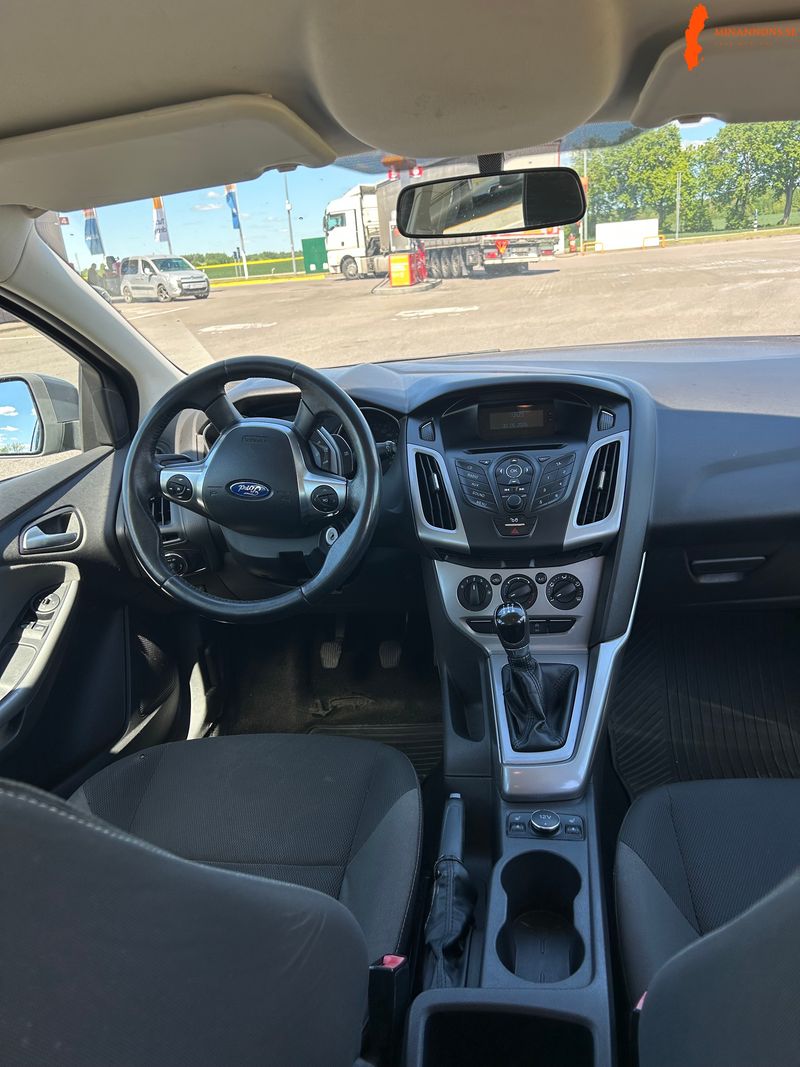 ford-focus-10t-ecoboost-fwd