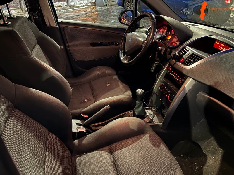 peugeot-207-5-dorrar-16-hdi-fap-manuell-109hk-2009