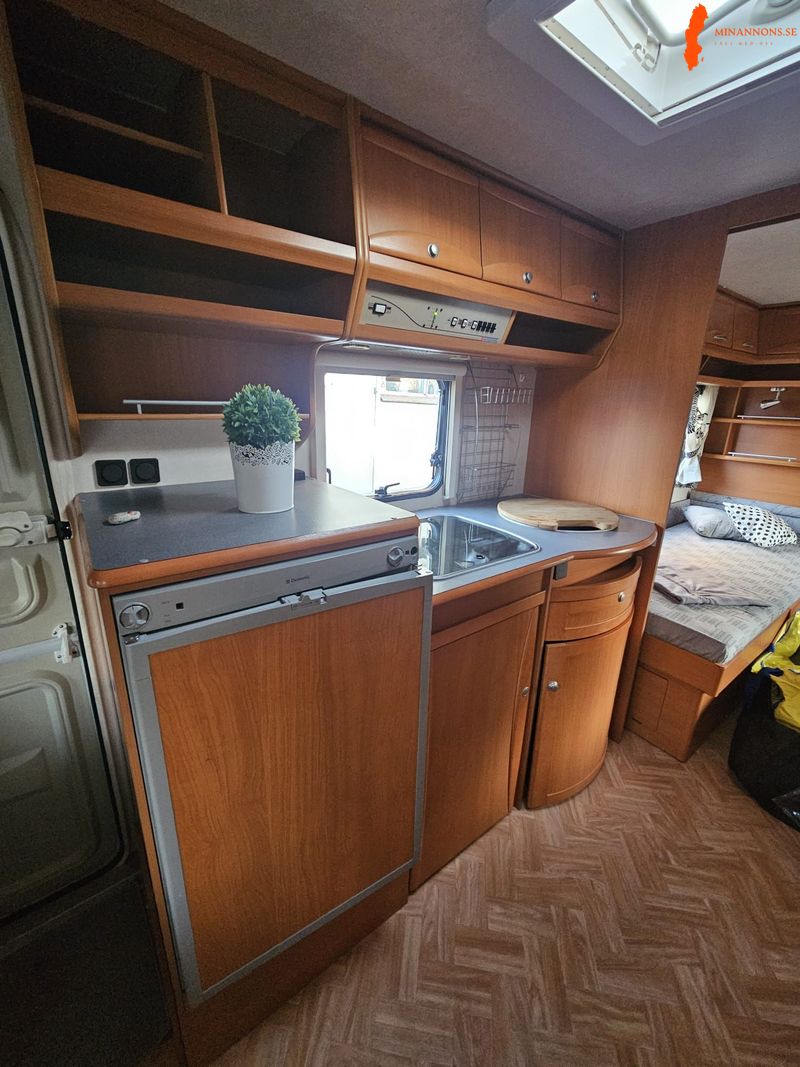 adria-unica-563-ul