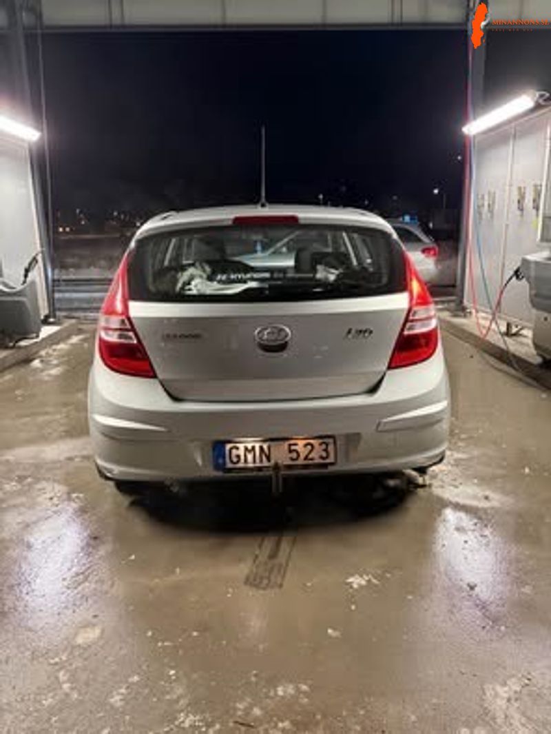 hyundai-hyundai-i30-16-m5-16-16v-fwd