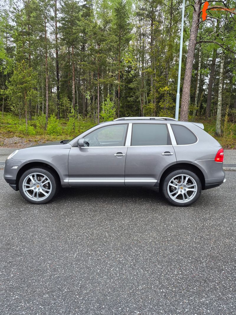 porsche-cayenne-s