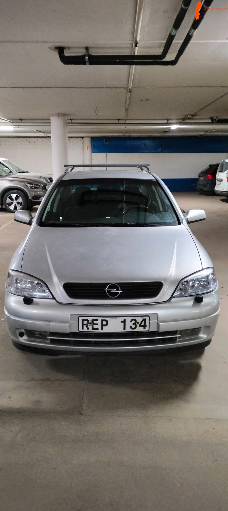 en-prisvard-bil-med-dubbelkommando-for-ovningskorning