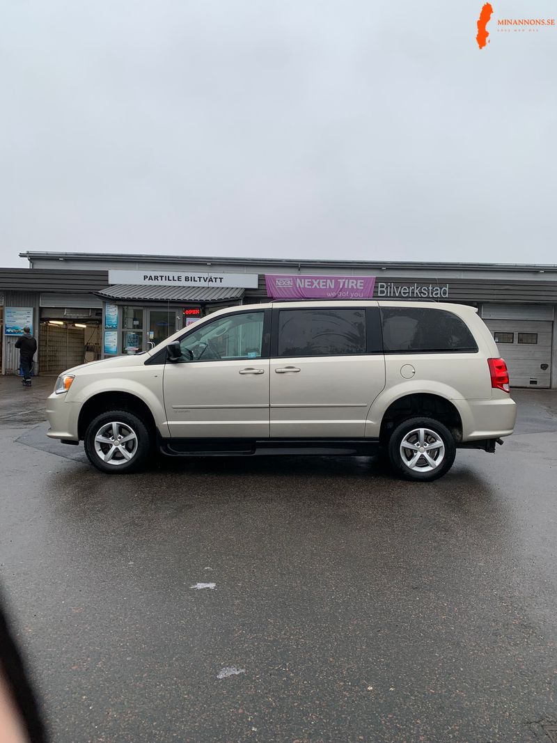 2013-dodge-grand-caravan-36-v6