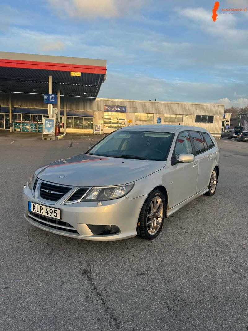 saab-9-3-vector-20t-biopower-175hk-nybesiktigad-dragkrok-sommar-vinterhjul