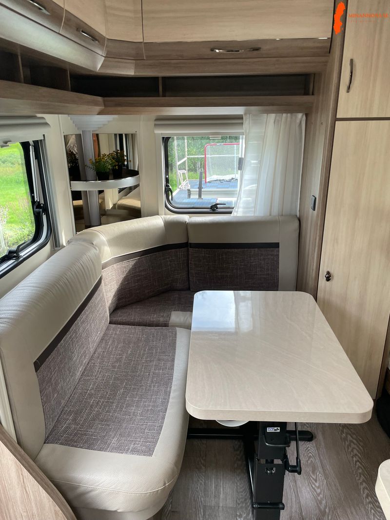 hobby-650-kmfe-de-luxe-2017