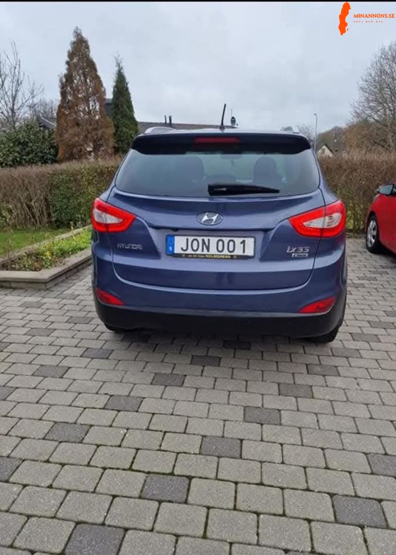 hyundai-ix35-17-crdi-2015-forstahandsagare-besiktigad-till-2027
