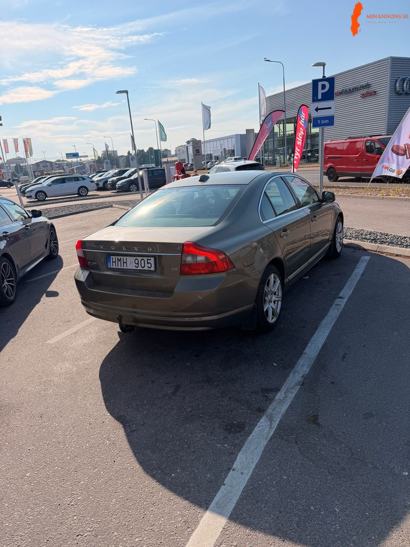 volvo-s80