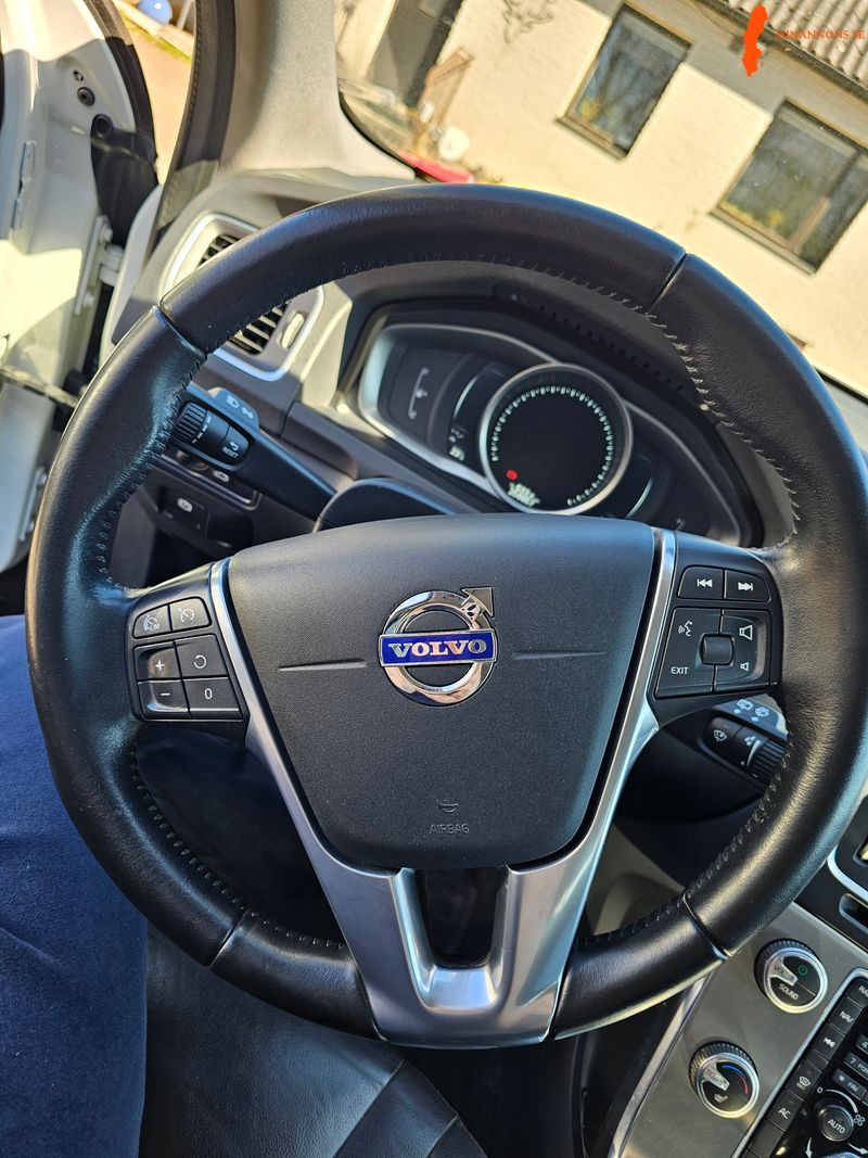 volvo-v60-d4-20-fwd