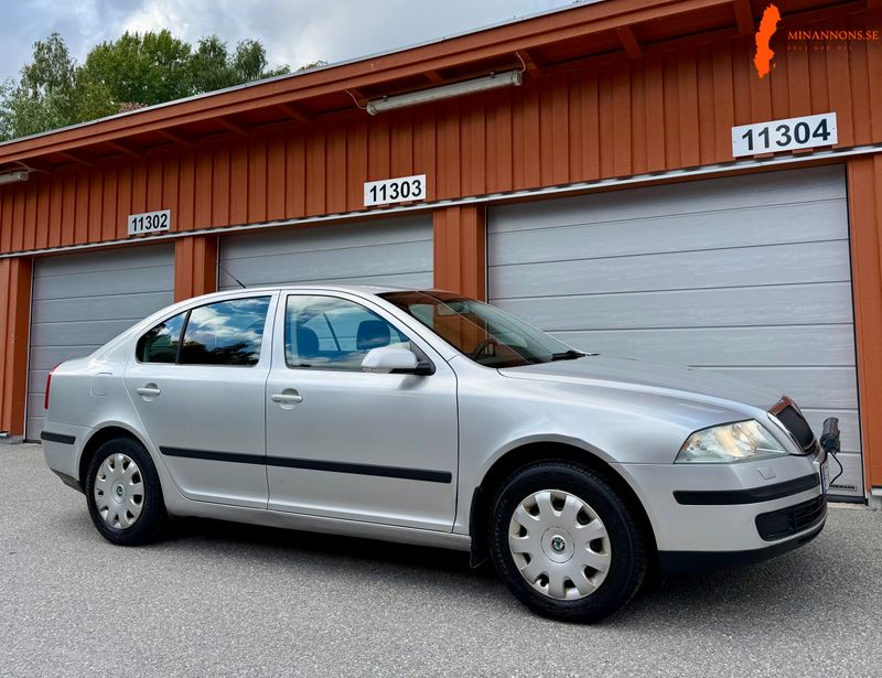 skoda-octavia-16-mpi-102-hk-2007-toppfin-endast-tva-agare