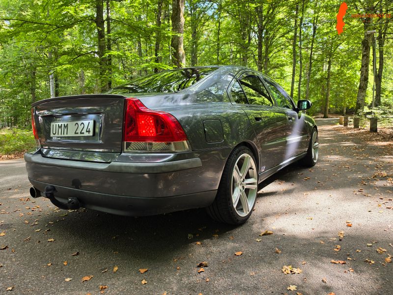 volvo-volvo-r-s60-25t-20v-fwd