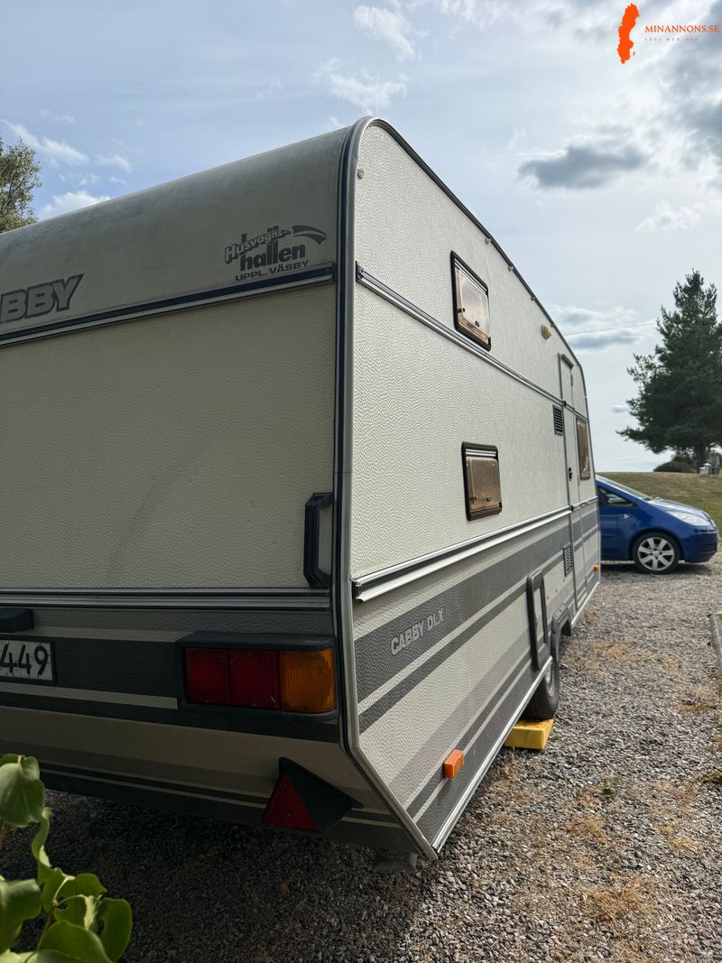 cabby-550-dlx-barnkammarvagn-1989-komplett-campingpaket-besiktigad-till-2028