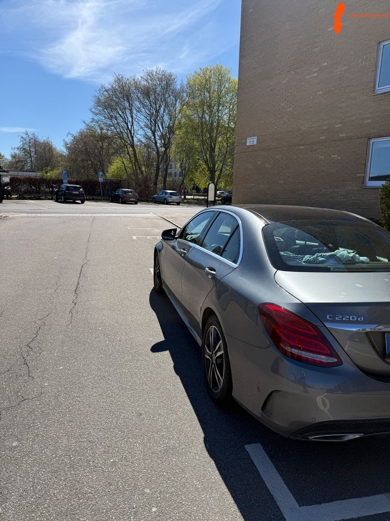 mercedes-benz-c220-d