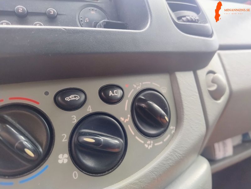 renault-renault-trafic-flbcd6