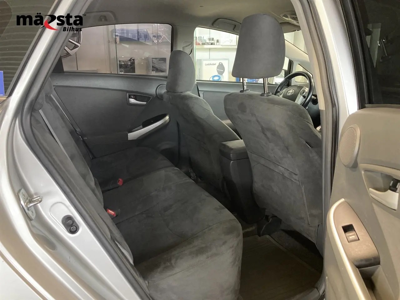 toyota-prius-hybrid-cvt