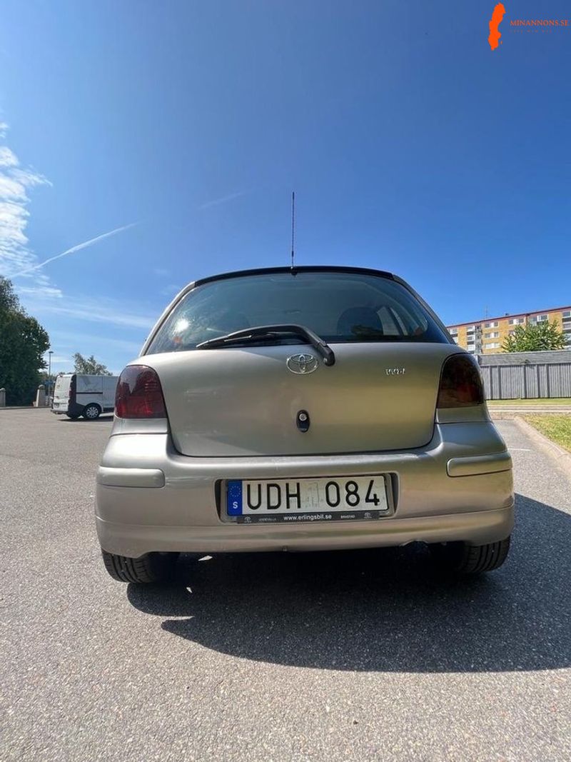 toyota-toyota-yaris-13-16v
