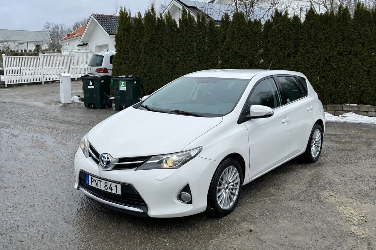 toyota-auris-20-d-4d