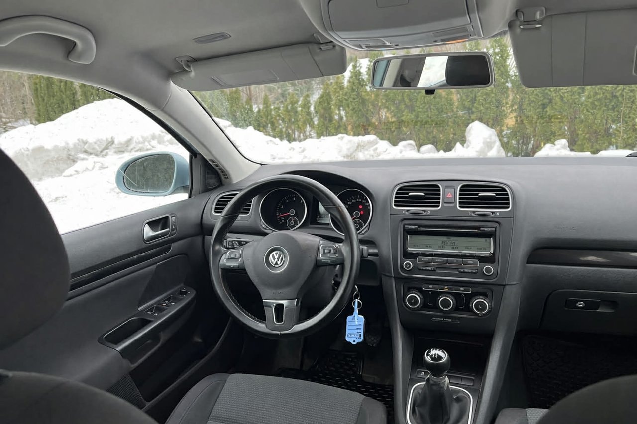 volkswagen-golf-variant-16-multifuel