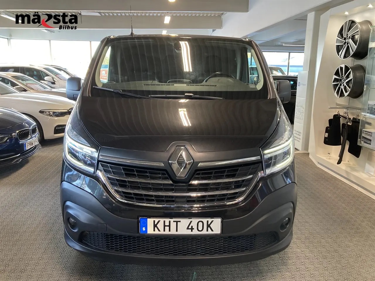 renault-trafic-skapbil-28t-20-dci-edc