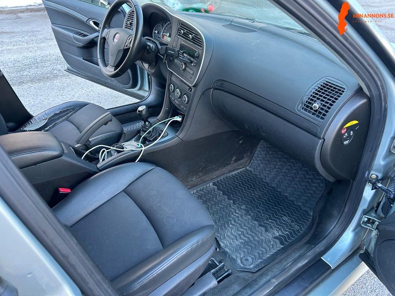 saab-9-3-18-turbo-2011