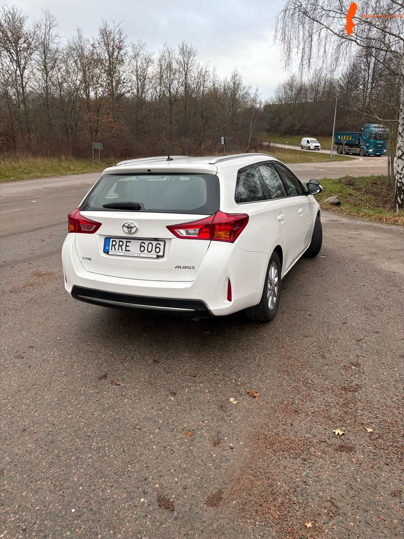 toyota-toyota-auris-16-vvt-i-fwd