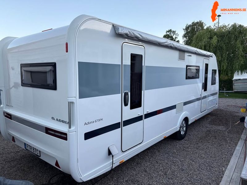 adria-adora-673pk