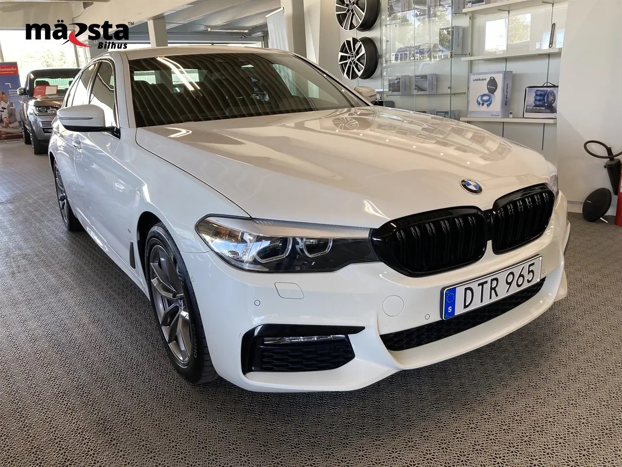 bmw-530e-iperformance-sedan-steptronic
