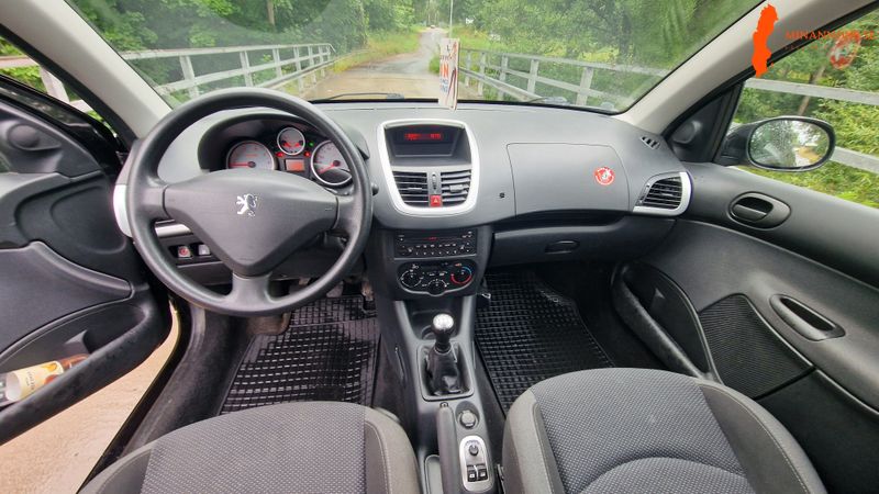 peugeot-206-plus-14-8v