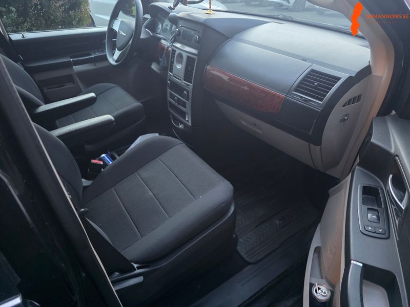 chrysler-chrysler-grand-voyager-38