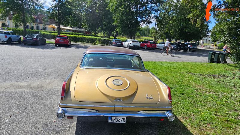 chrysler-imperial-crown