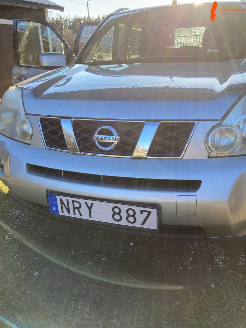 nissan-x-trail-20-dci-bra-hundbil-skogsbil