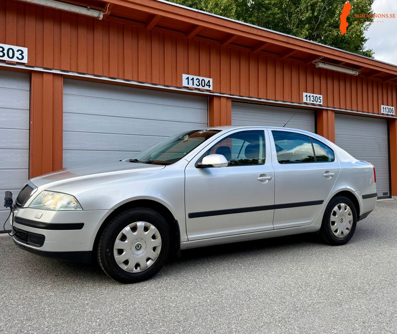 skoda-octavia-16-mpi-102-hk-2007-toppfin-endast-tva-agare
