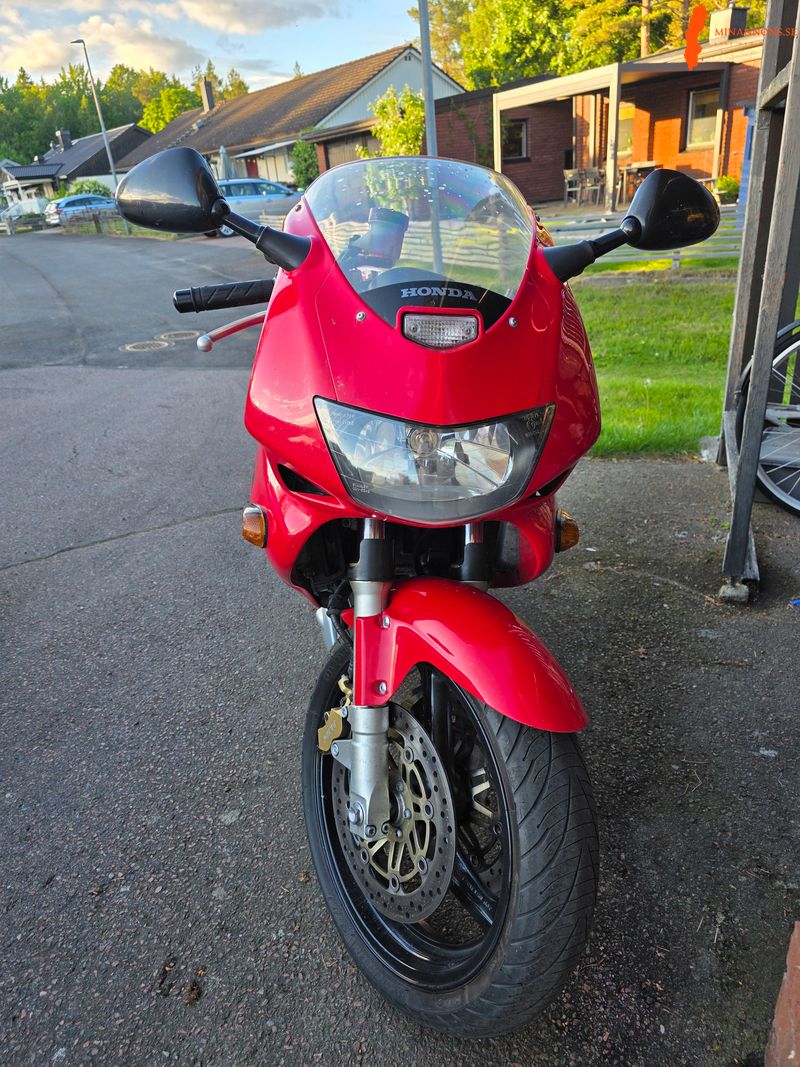 honda-vrt-1000f-99