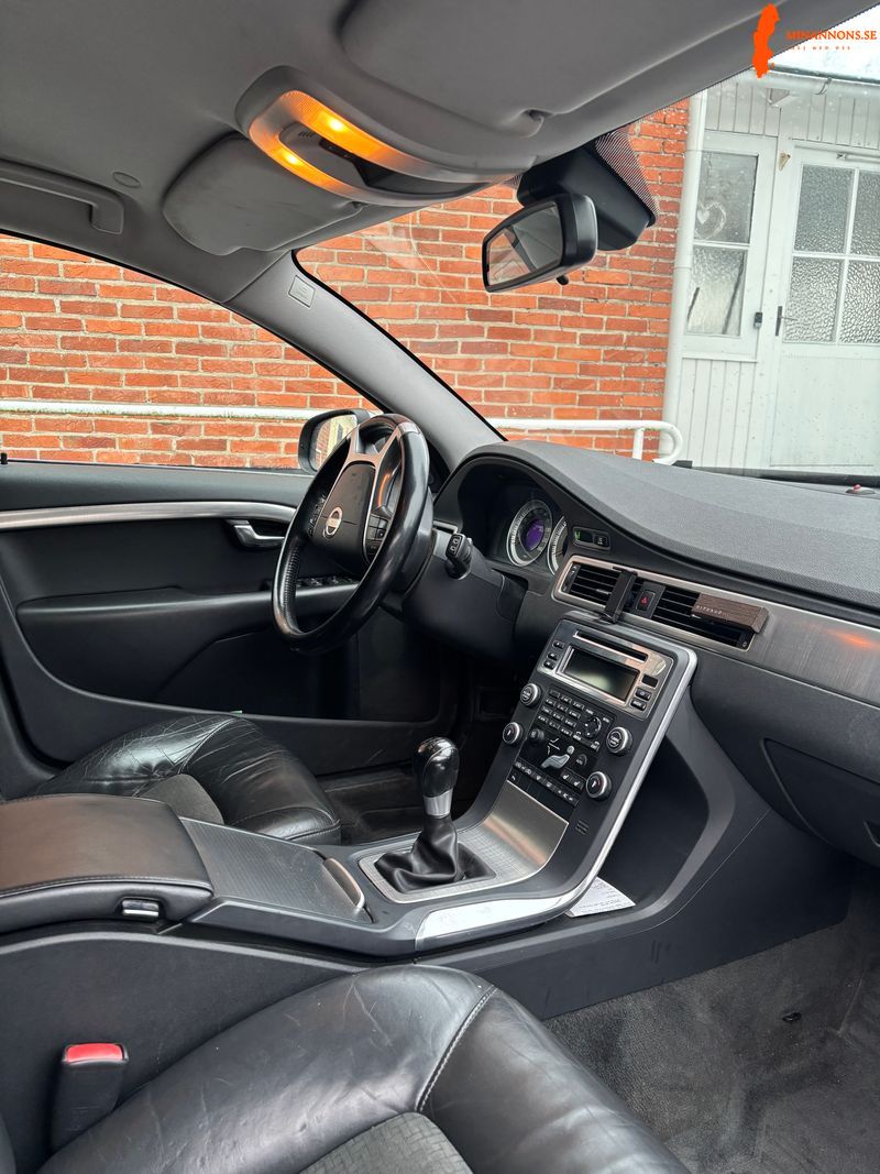 volvo-v70-16d-drive-manuell