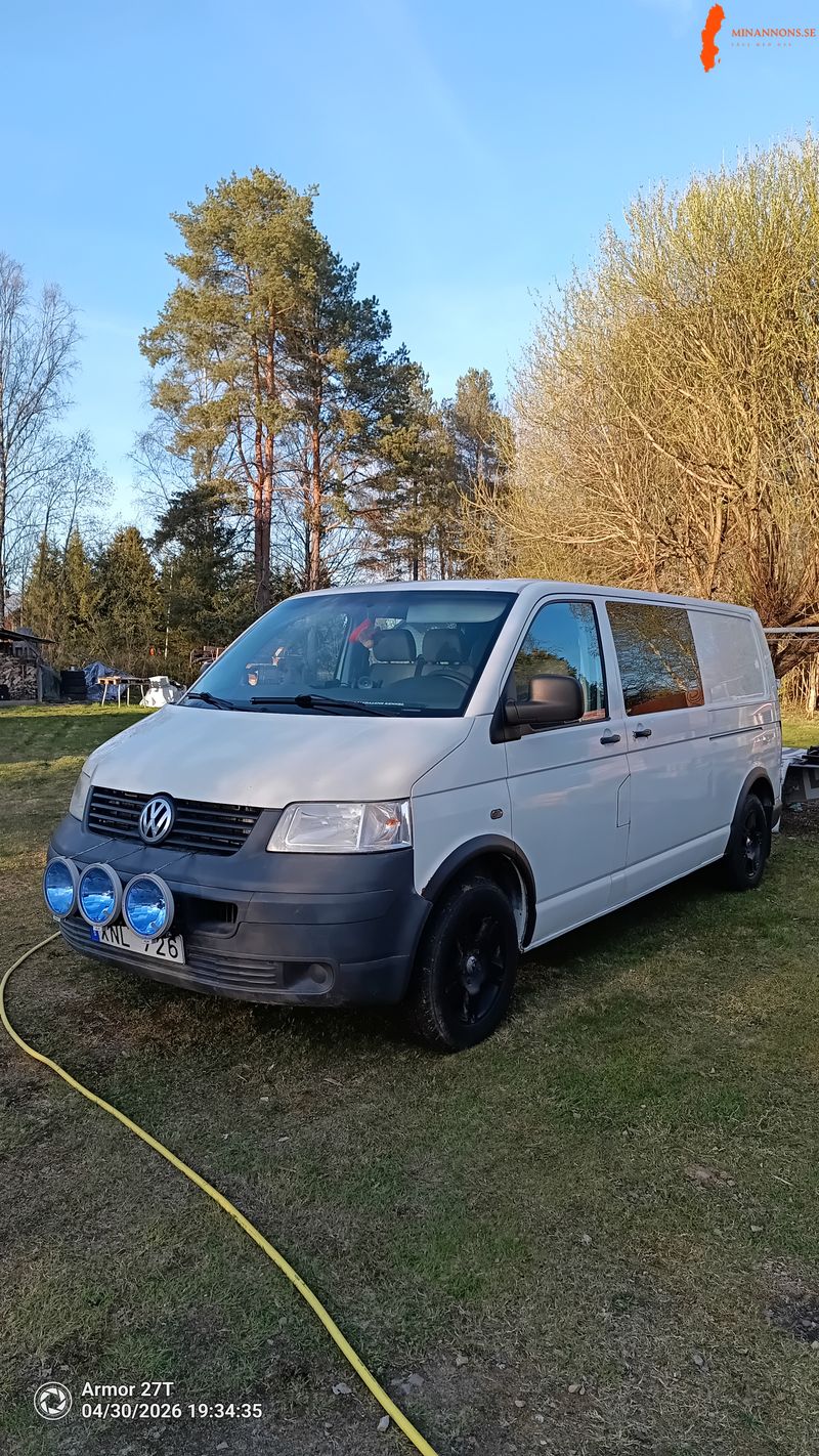 volkswagen-transporter-kombi-t5-4m