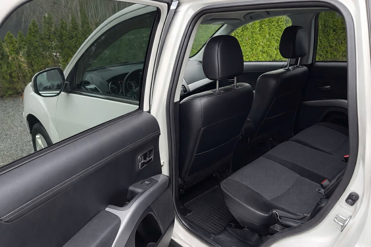 mitsubishi-outlander-5-seater-24-mivec-flexifuel-awc-invecs-iii-cvt