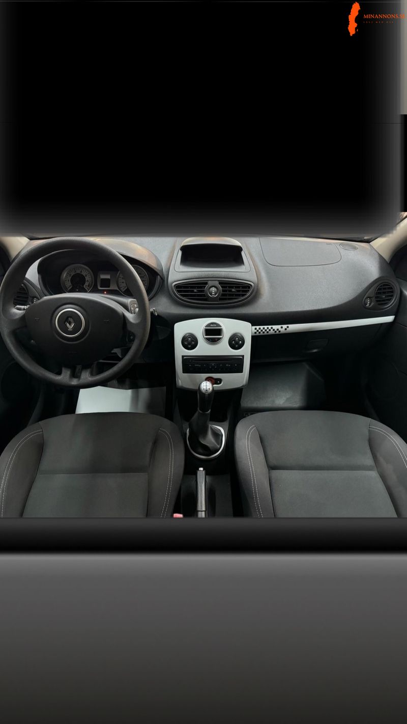 renault-clio-12-tce-ny-besiktad-samt-kamrembytt