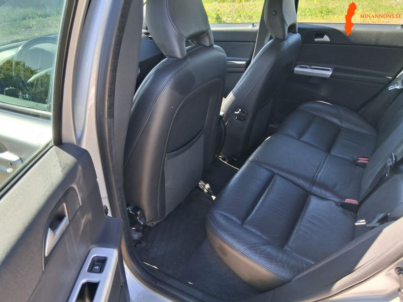 volvo-v50-d2-16-fwd