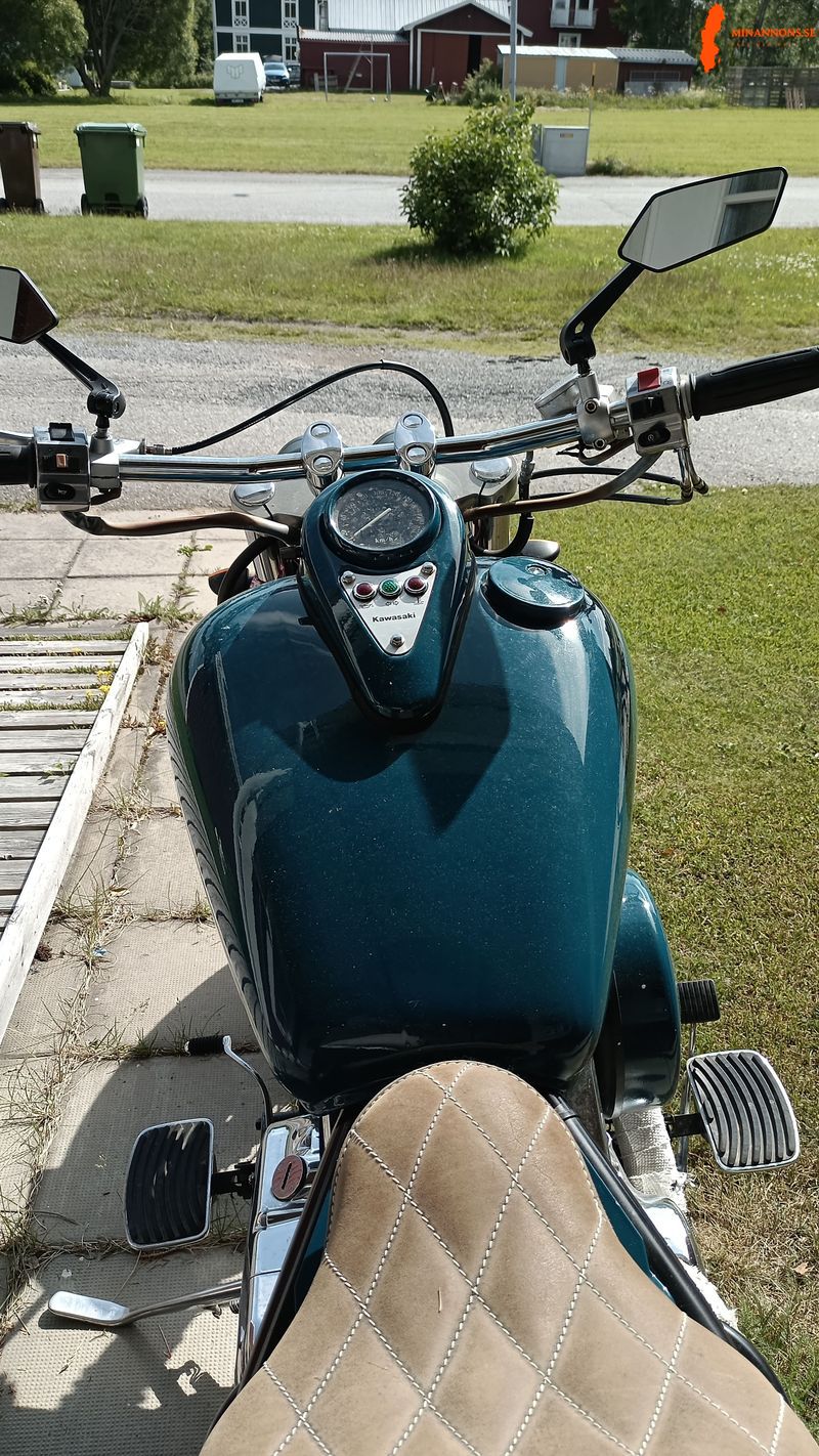 kawasaki-vn-800-bobber